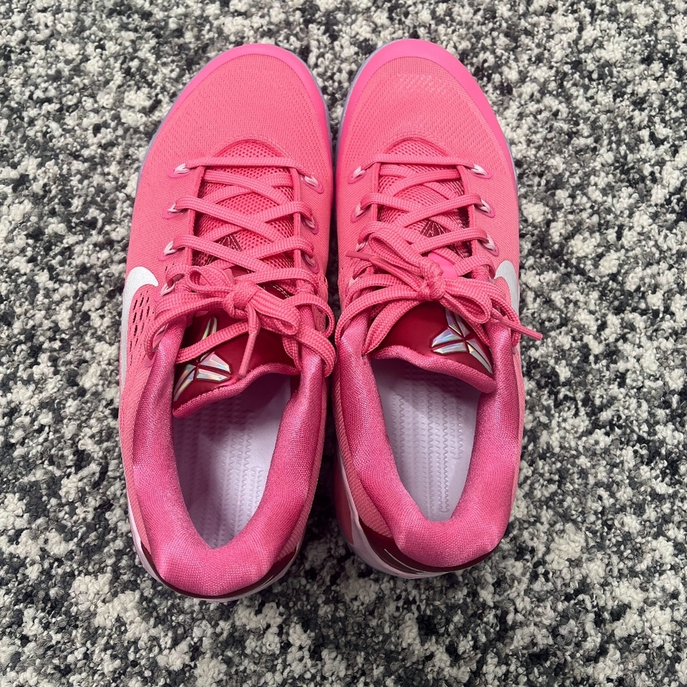 Pink Lightweight Athletic Shoes with Padded Tongue